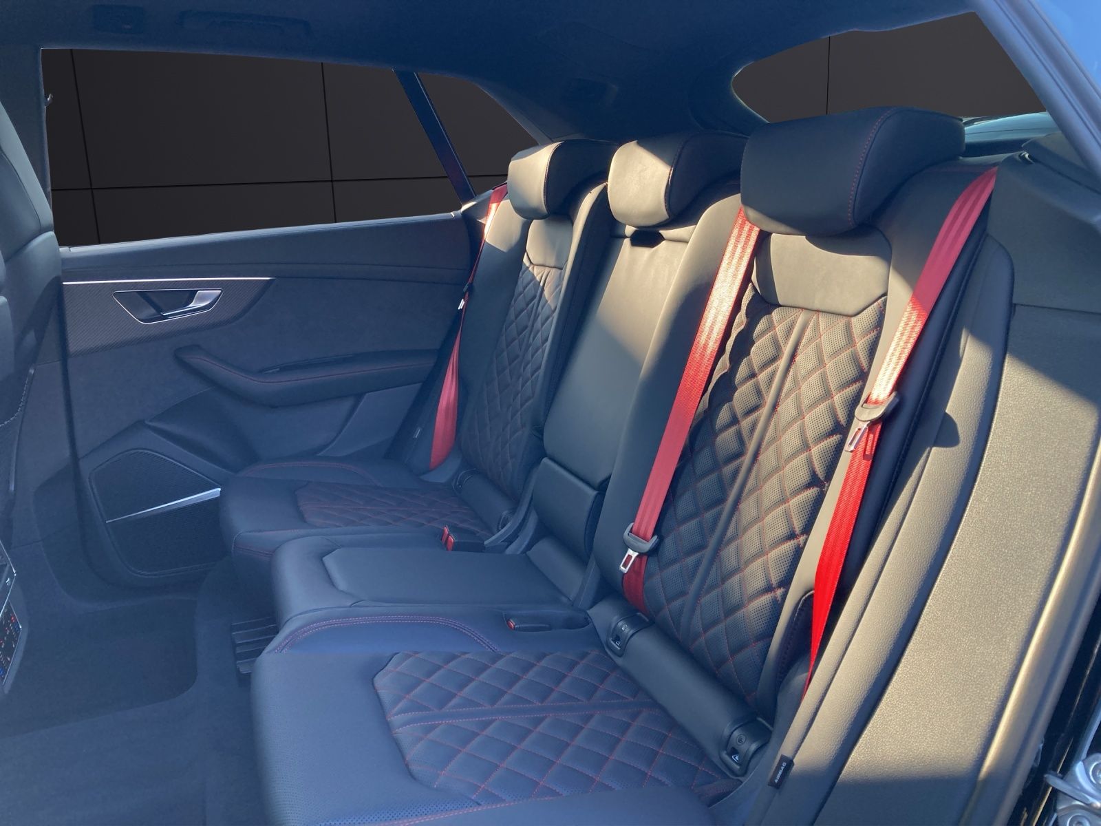Fahrzeugabbildung Audi Q8 TDI quattro S line HD MATRIX PANO B&O STANDH