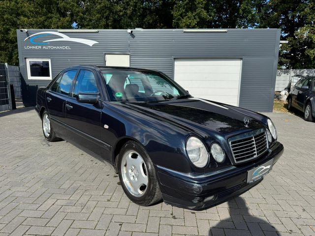 Mercedes-Benz E 230 AVANTGARDE/AUTOMATIK/S-DACH/SHZ/XENON