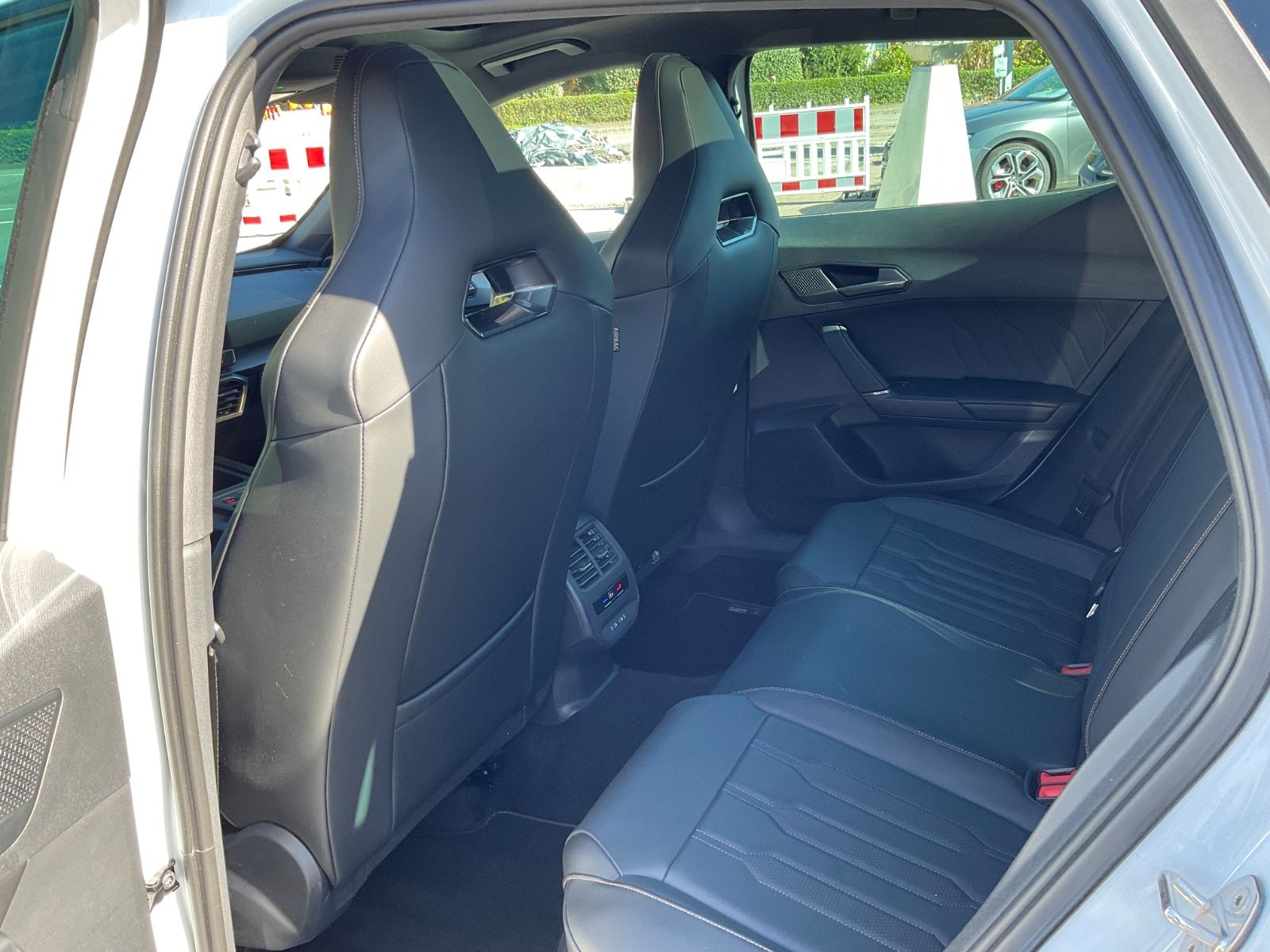 Fahrzeugabbildung CUPRA Formentor 1.4 eHYBRID,Panorama,Navi,Kamera,Matri