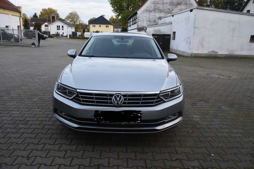 Image of Volkswagen Passat