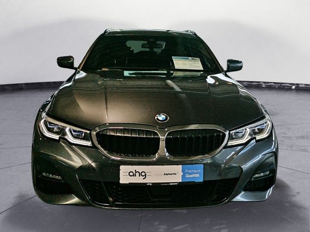 BMW 320, 2022 — 4