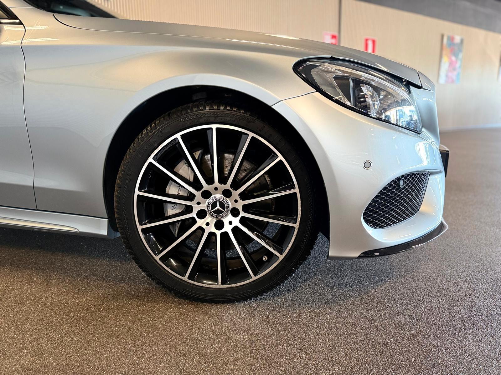 Mercedes-Benz C300 Coupe AMG-PANO-BURMSTER-ACC