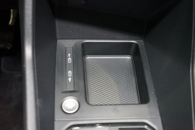 Volkswagen Caddy 2.0 TDI Life DSG | ACC | App | LED Volkswagen Caddy 2.0 TDI Life DSG | ACC | App | LED