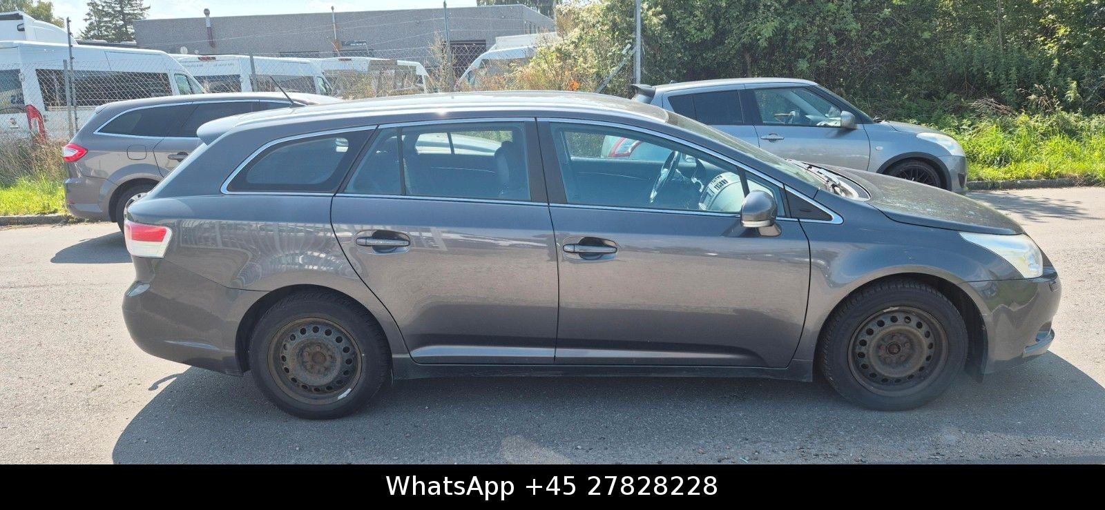 Toyota Avensis 2011 — двигун 1.998 cm³, 126 HP (93kW)