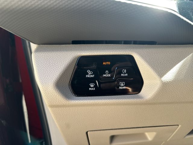 T7 Multivan 2.0 TDI KÜ, Sthzg, Navi, RearView, L