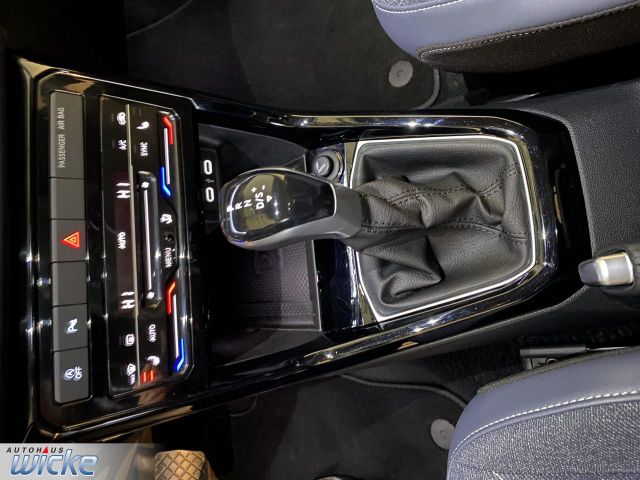 T-Cross 1.0 TSI DSG Style NAVI KLIMA PDC LED