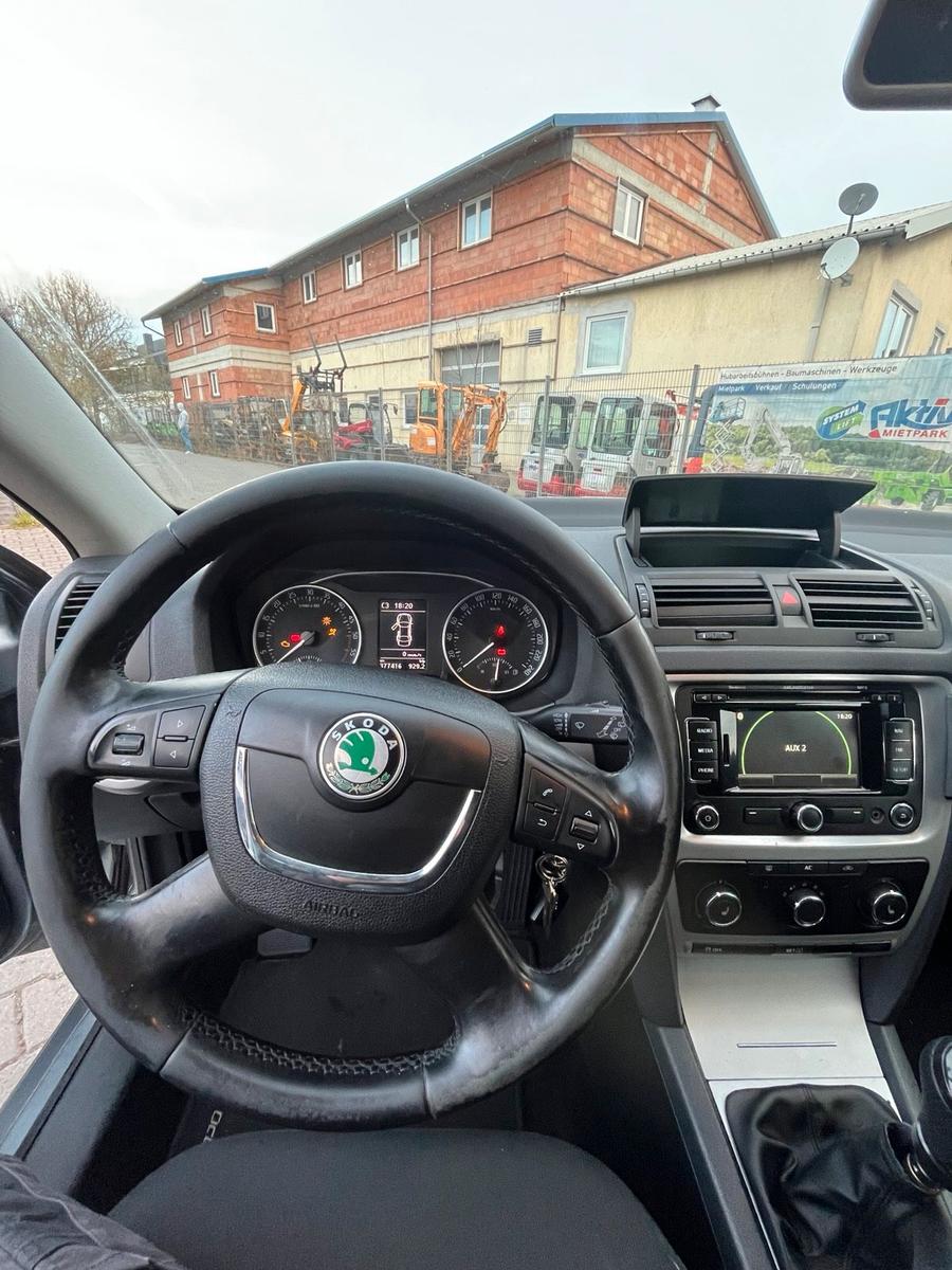 Skoda Octavia 2013 — photo 8