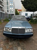 Mercedes-Benz 230E W124 Automatik*Schiebedach*Scheunenfund*