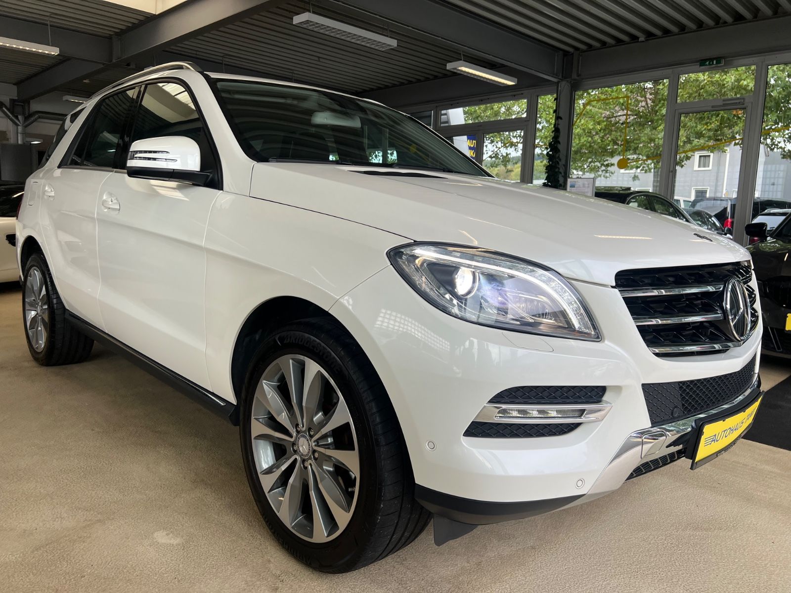 Fahrzeugabbildung Mercedes-Benz ML 350 d BlueTec 4Matic * 1.HAND * GEPFLEGT *