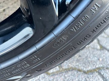 Renault Grand Scenic Black Edition TCe 140 EDC 7-Sitzer