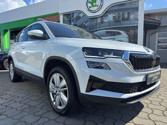 SKODA Karoq 1.5 TSI DSG*AHK*RFK*NAVI*Matrix*Allwetter