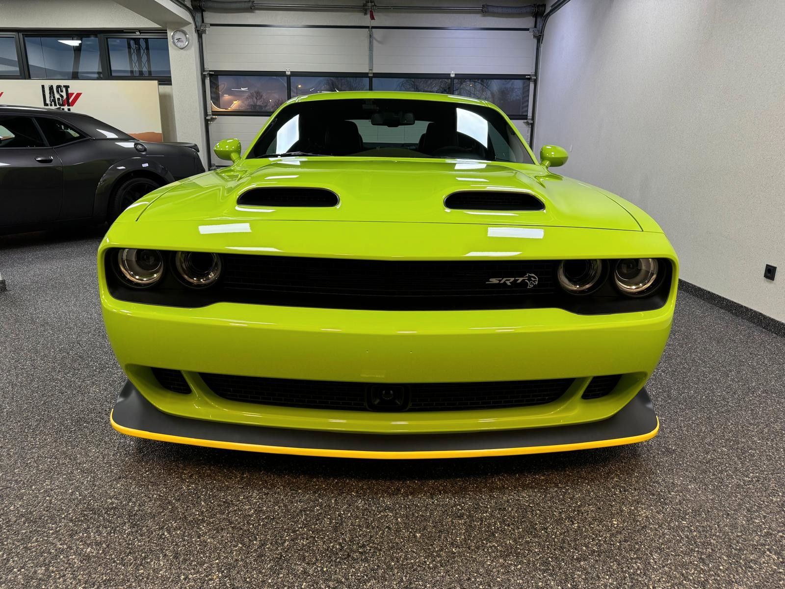 Fahrzeugabbildung Dodge HELLCAT JAILBREAK -LAST CALL-CARBON-FAHRWERK