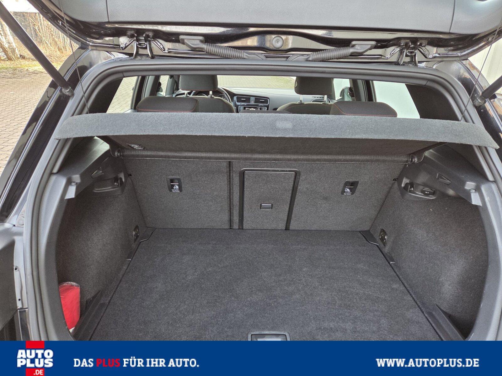 Volkswagen Golf GTI Performance PDC+SITZHZG+XENON+1. HAND+G