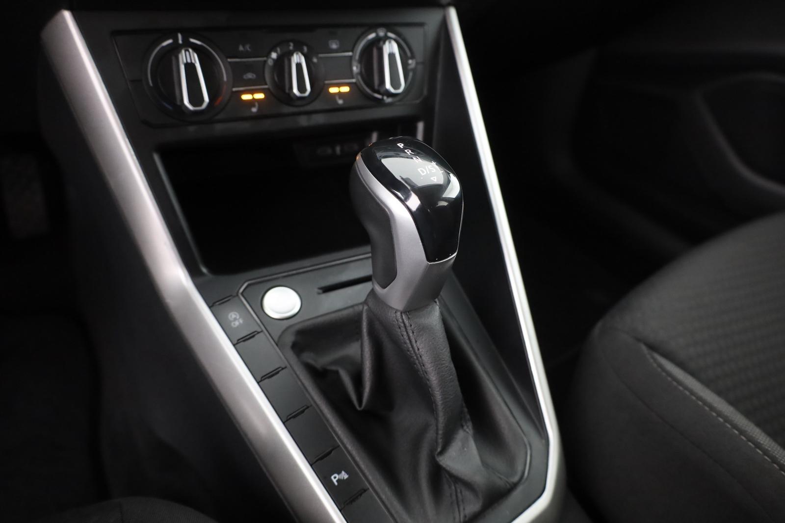 Volkswagen Polo 1.0 TSI DSG Life LED Navi Sitzheizung PDC, миниатюра 13