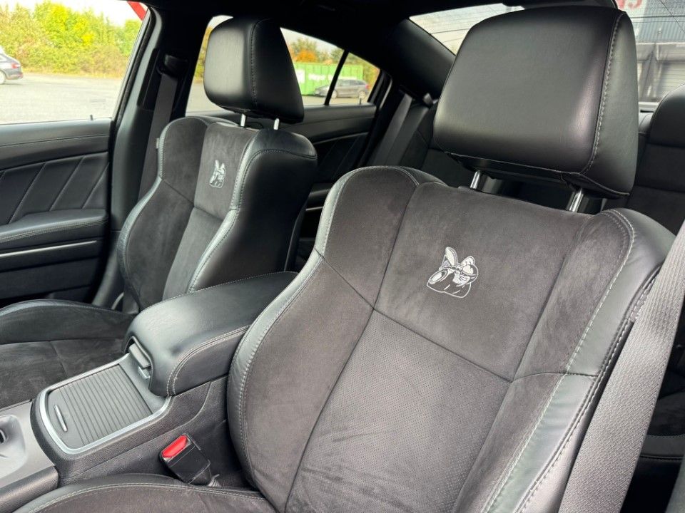 Fahrzeugabbildung Dodge Charger 2020er 6.4 SRT Scatpack Schiebedach Navi