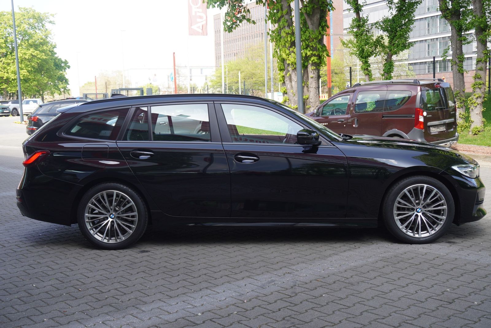 BMW 318d Advantage 360° AHK Virtual Cockpit Tempomat foto 5
