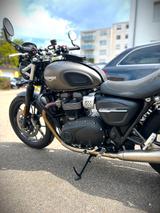 Triumph Street Twin - TRIUMPH STREET TWIN
