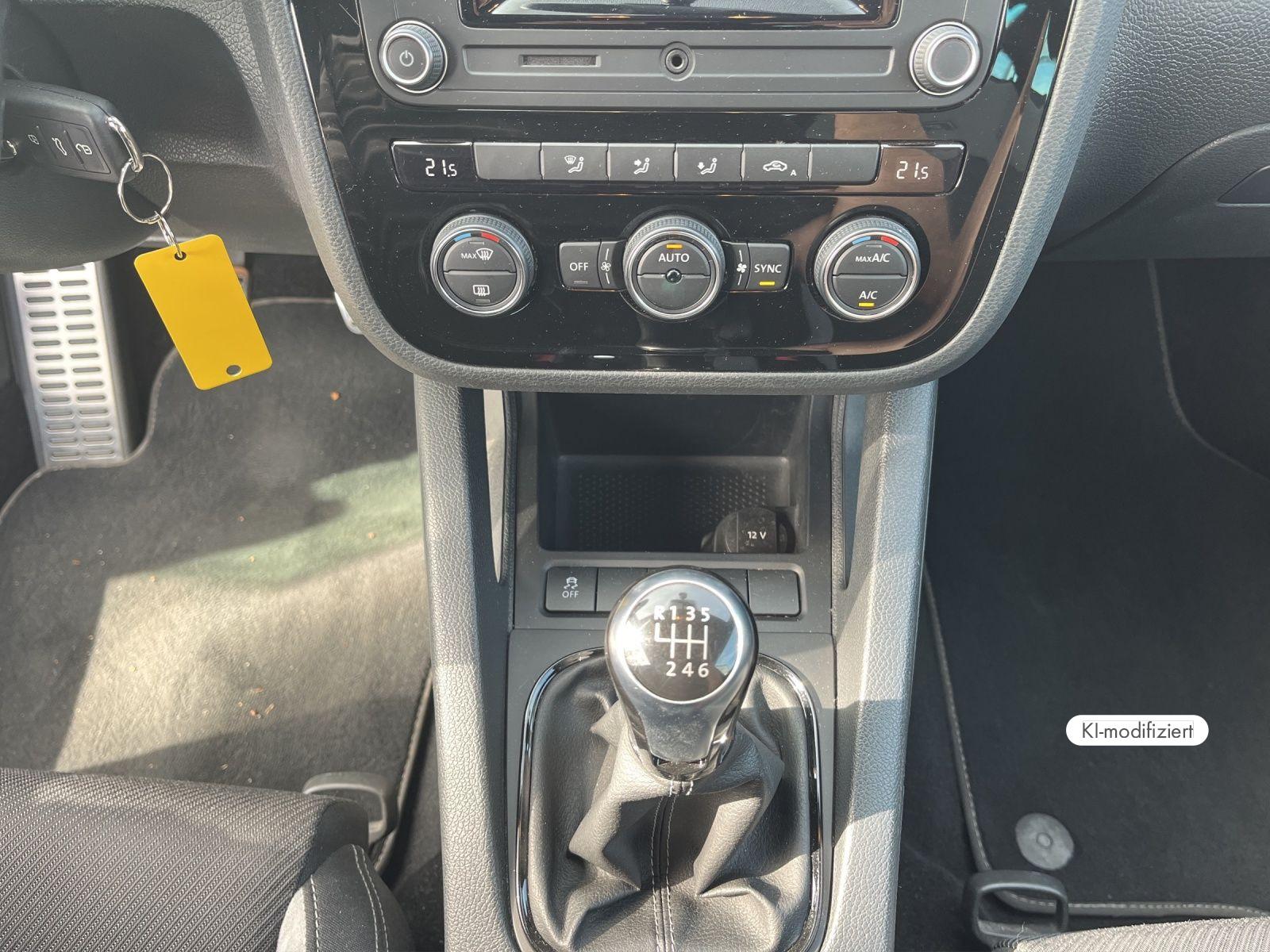 VOLKSWAGEN SCIROCCO R 2.0 TSI 280ch BVM Sièges Sport - 2EME MAIN