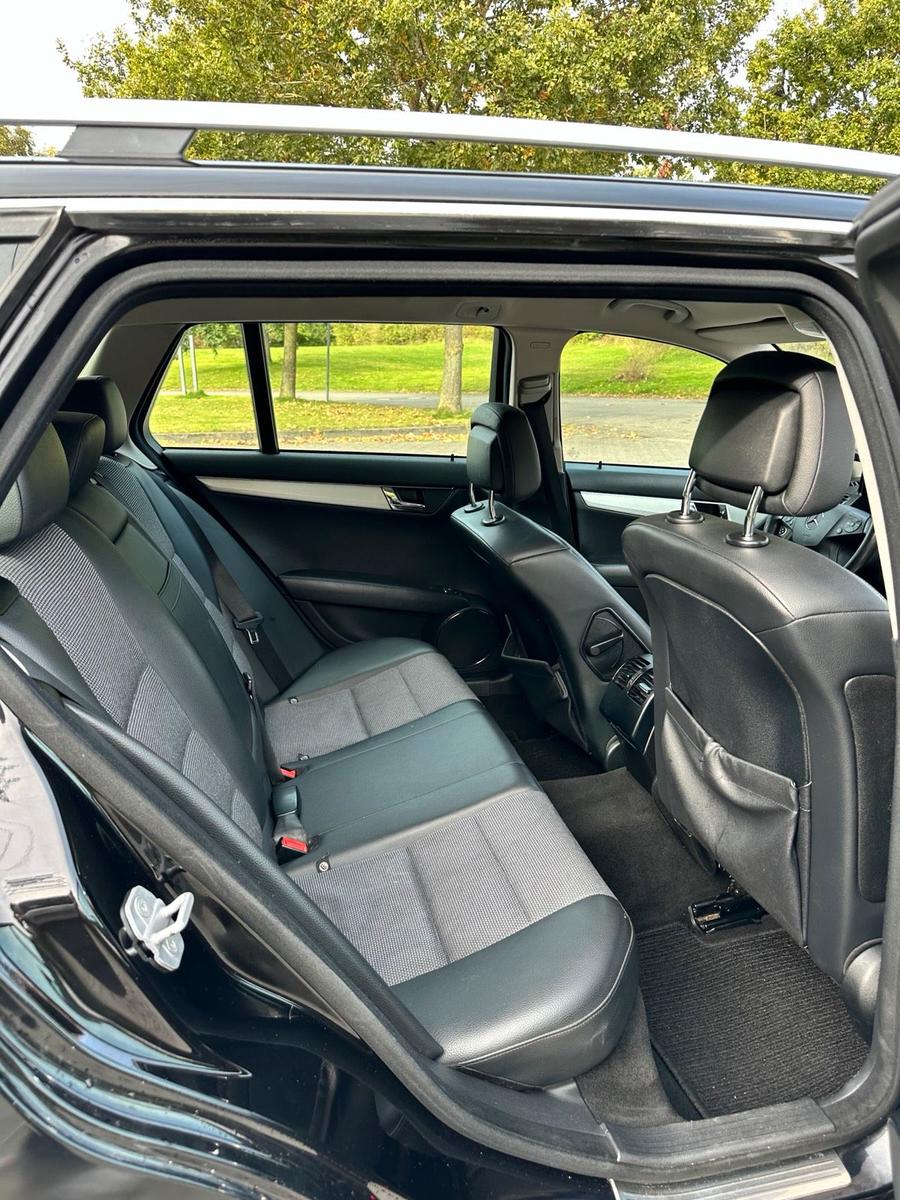 Mercedes-Benz C220 2009 — photo 9