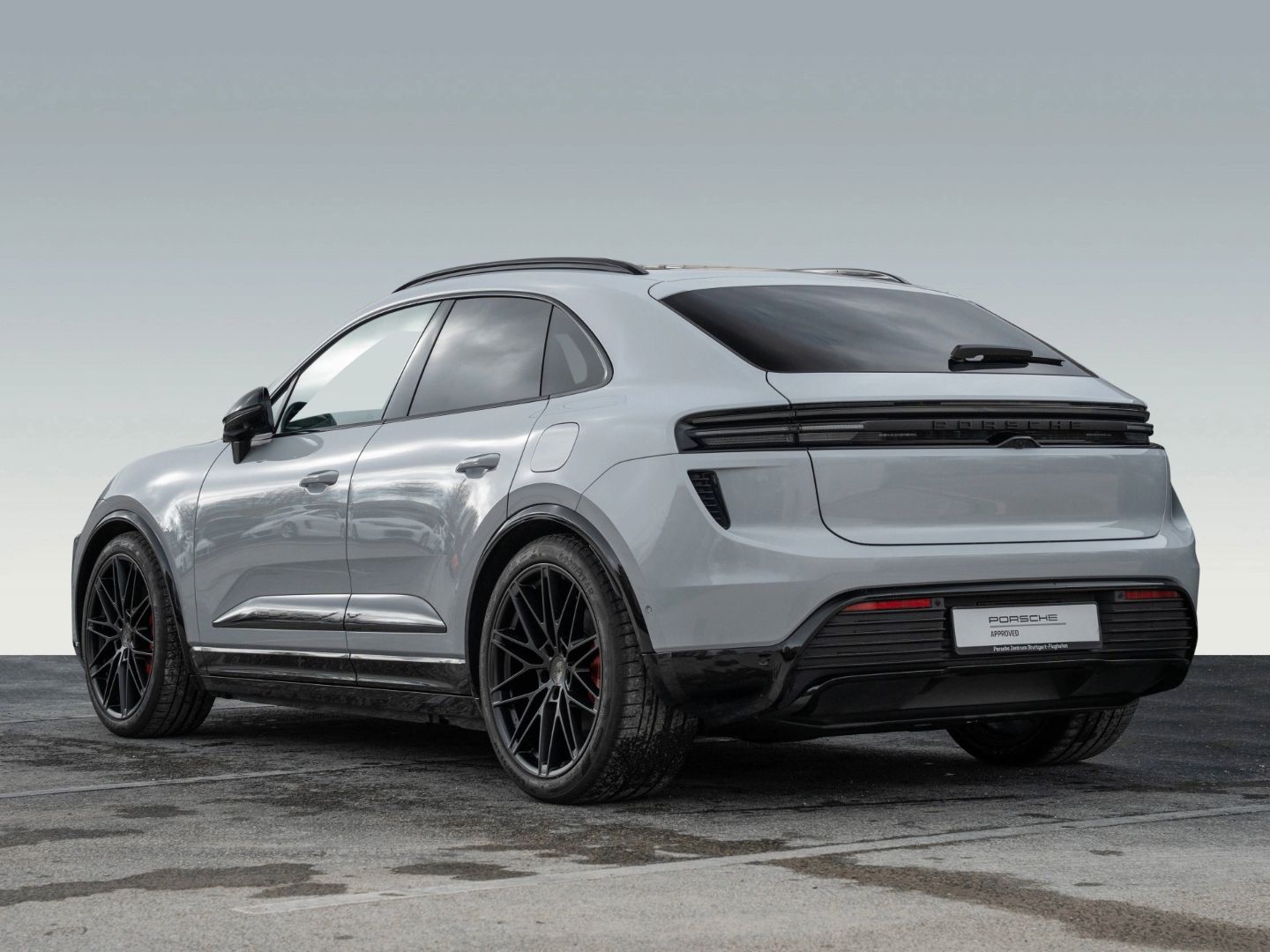 Porsche Macan Electric Turbo Burmester HeadUp InnoDrive foto 3