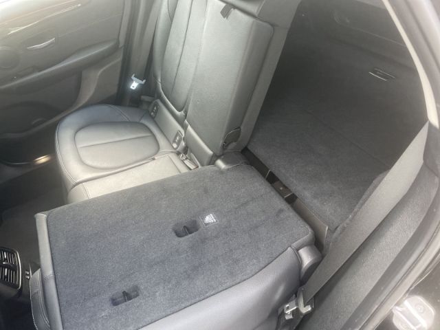 Fahrzeugabbildung BMW 218 Active Tourer i Luxury Line Autom. Navi, Sit