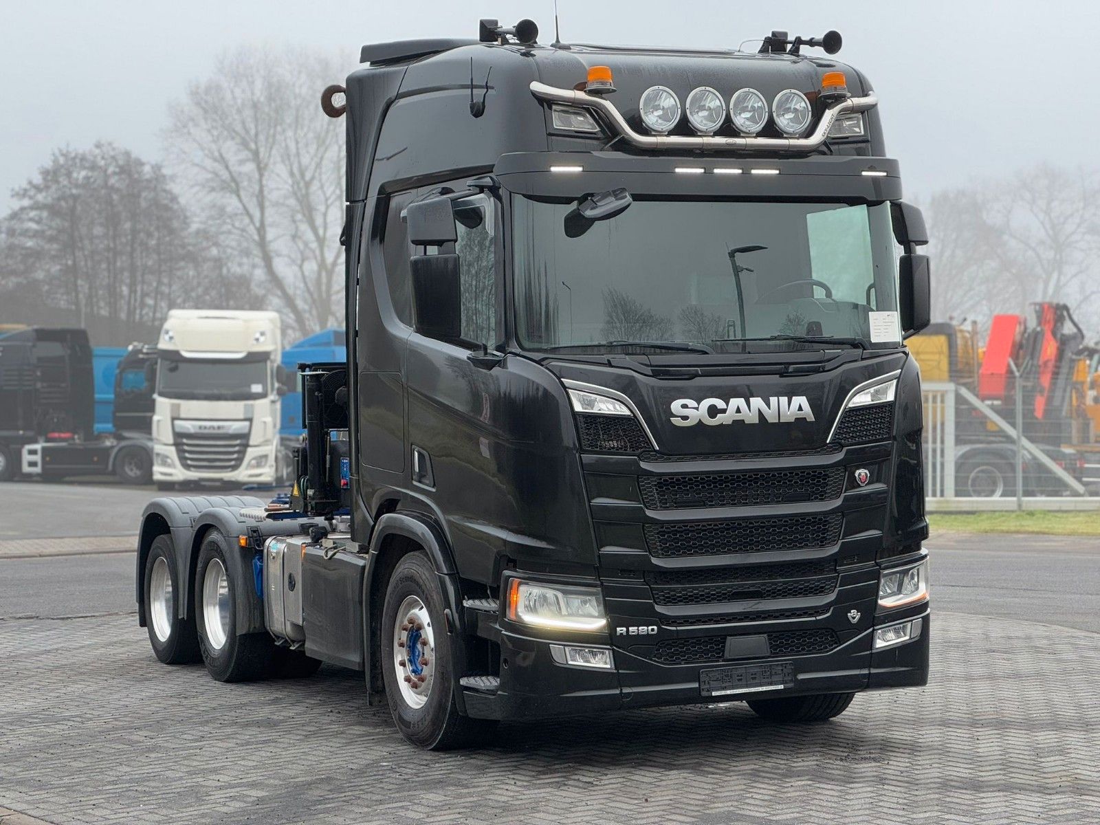 Fahrzeugabbildung Scania R580 V8 HMF 3220-K4 Kran Funk 66 t