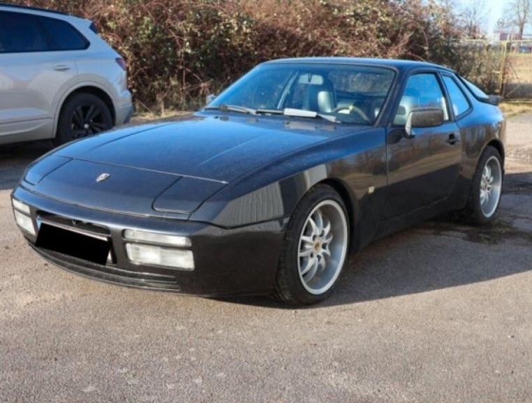Porsche 944 Turbo. Deutsches Fahrzeug 2. Hand