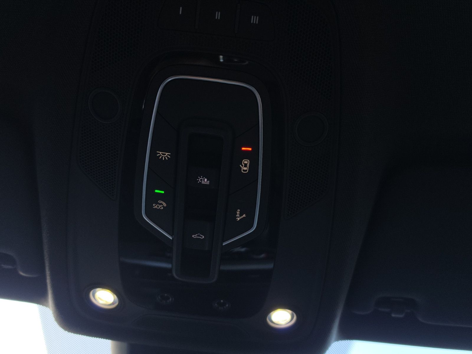 Fahrzeugabbildung Audi A4 AVANT SPORT S-LINE AUTOMATIK AUS 1.HAND