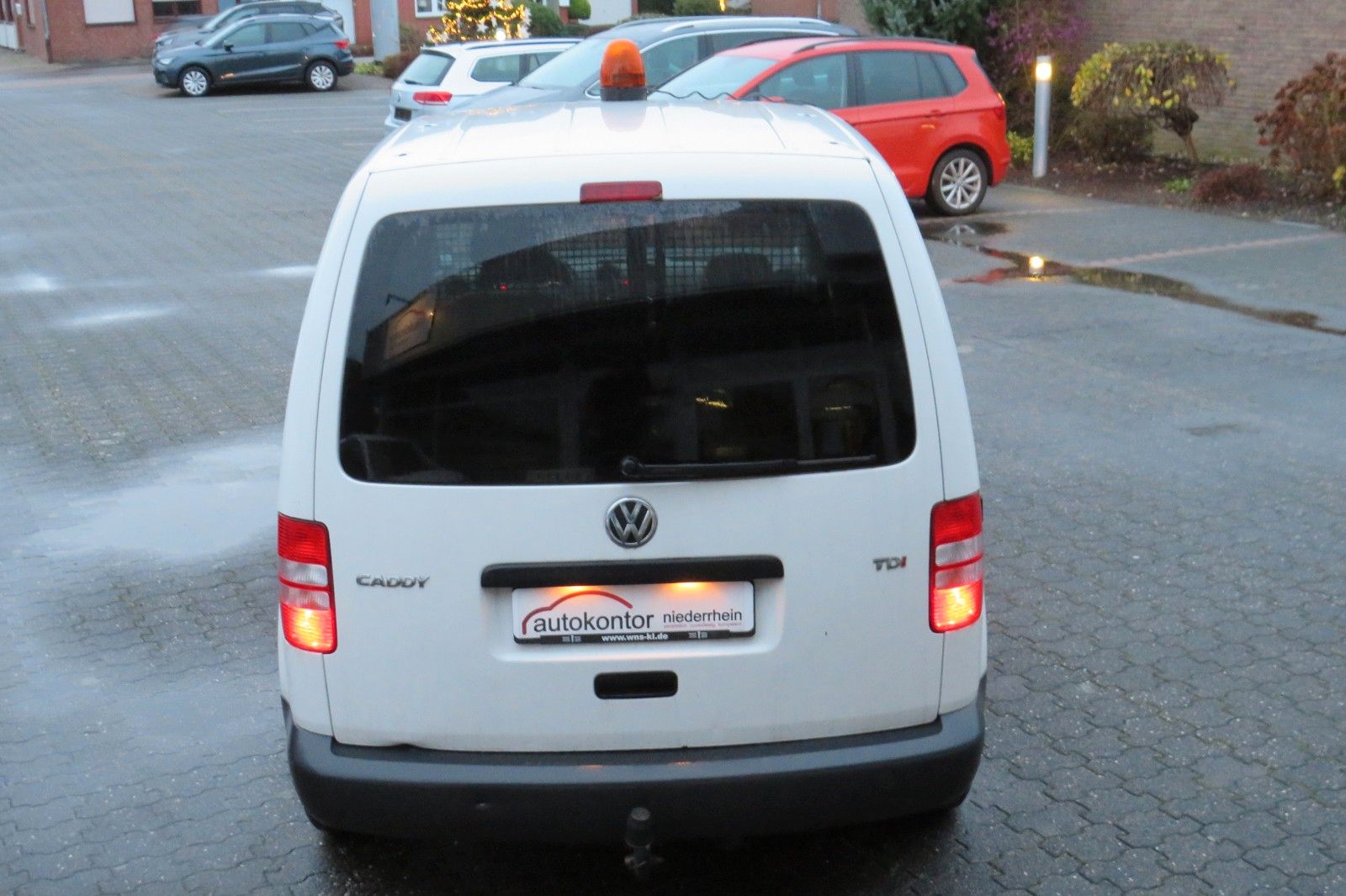 Fahrzeugabbildung Volkswagen Caddy Kasten TDI KLIMA AHK SITZH. FLEXSITZ 1.HD