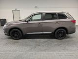 Mitsubishi Outlander AHK/CarPlay/Kam/SHZ/19-Zoll - Mitsubishi in Magdeburg