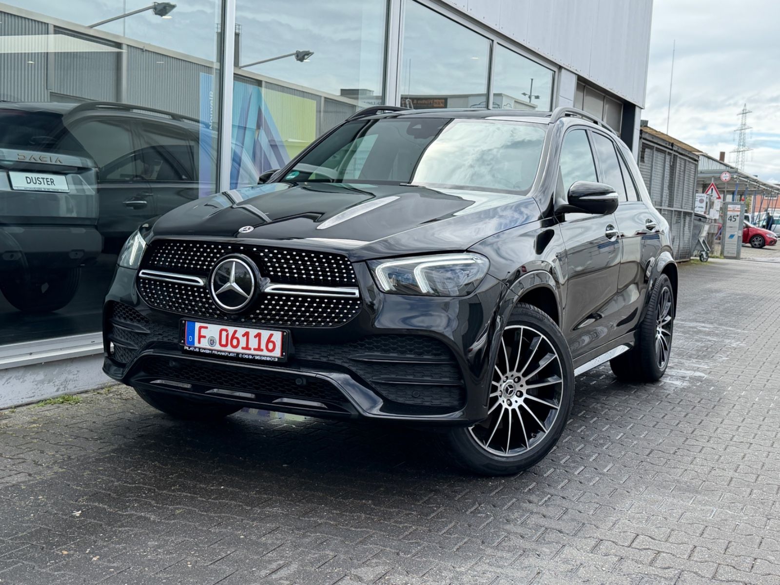 MERCEDES-BENZ GLE 400d 4M AMG/Pano/Airmatic/Multibeam/AHK/360