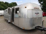 Airstream Land Yacht Sovereign Catering + Foodtrailer - Airstream Wohnwagen & Wohnmobile