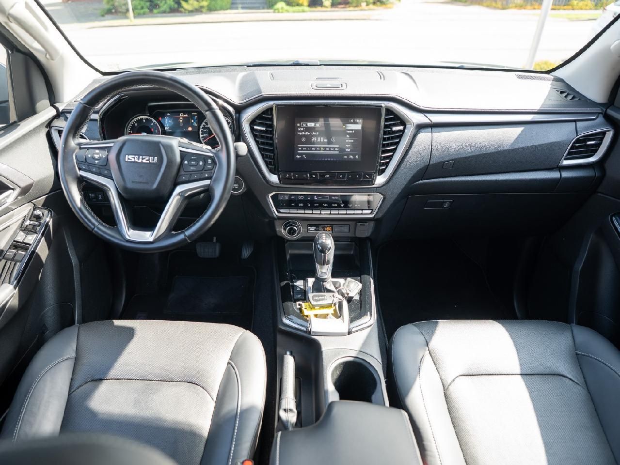 Fahrzeugabbildung Isuzu D-Max Space Cab 4WD LSE