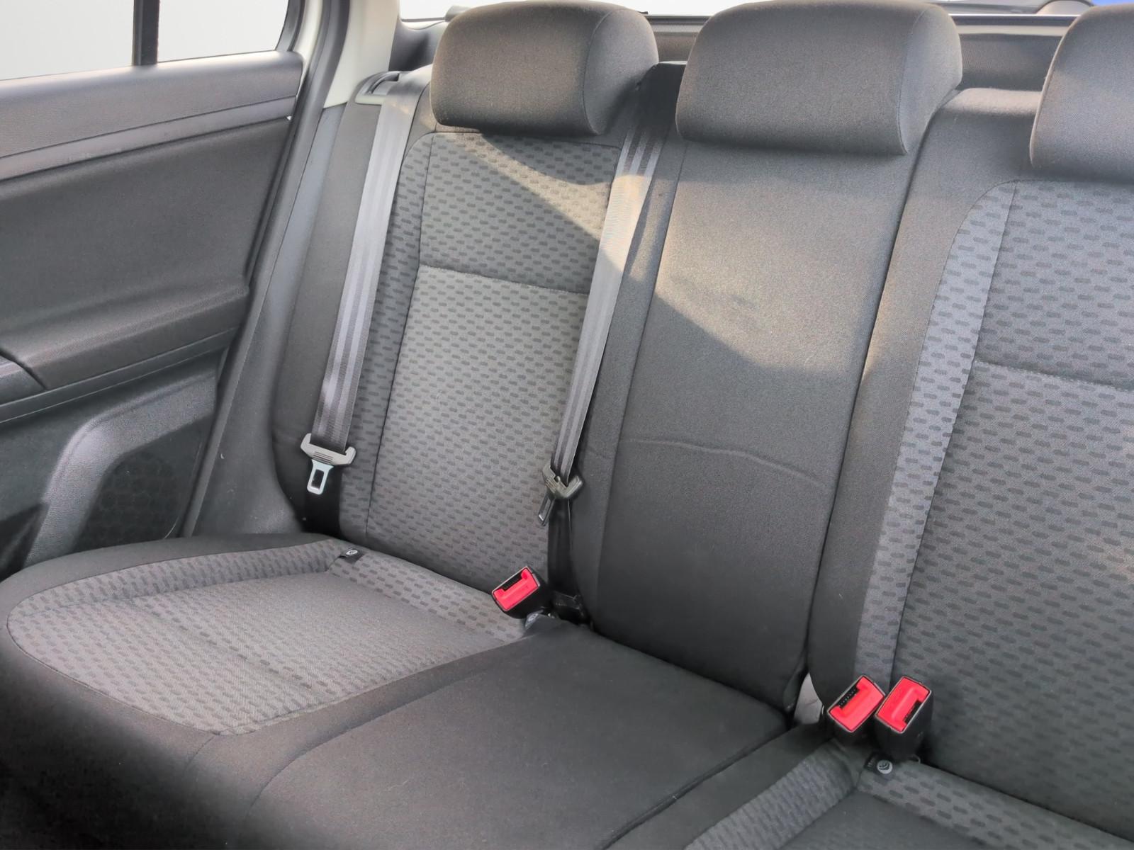 Skoda Fabia 2011 — photo 13