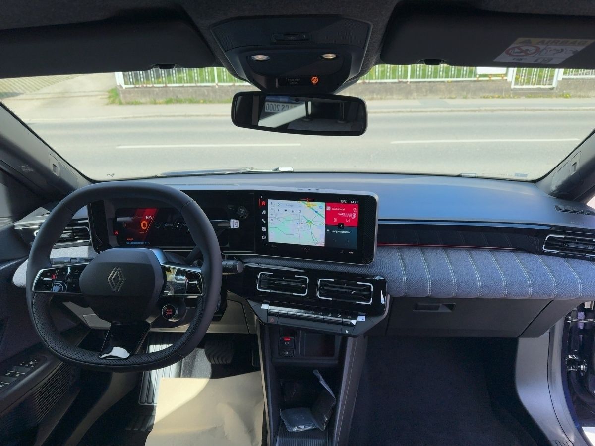 Fahrzeugabbildung Renault R 5 E-Tech 120 Techno 120 Urban Range GJR Driv.p