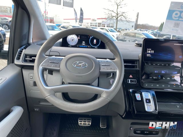 Hyundai STARIA 2WD 2.2 CRDi Signatur 7Sitzer Standheizun