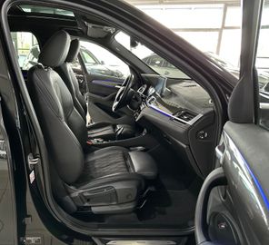 Fahrzeugabbildung BMW X1 xD20d xLine Stop&Go Kamera Panorama HUD HiFi
