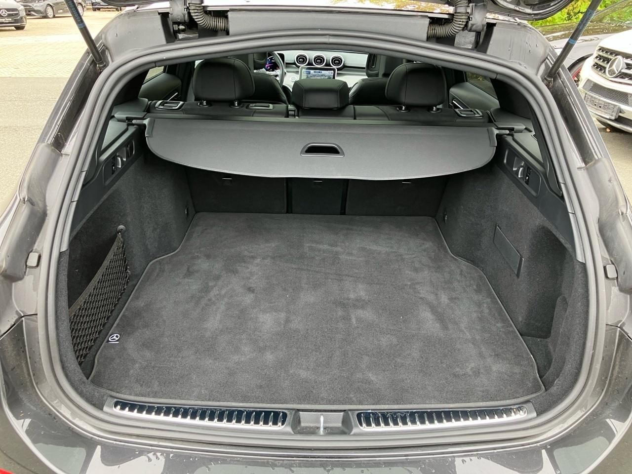 Fahrzeugabbildung Mercedes-Benz C 220 d 4M T AMG AHK Pano Night DigitalLight