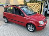 Fiat Panda 1.2 AUTOMATIK / PDC / KLIMA / FINANZIERUNG - Fiat Panda mit Panoramadach