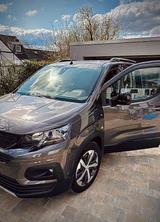 Peugeot e-Rifter GT Ausstattung, Inspektion Neu - Peugeot e-Rifter mit Schiebetür