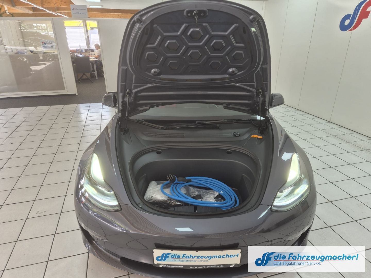 Fahrzeugabbildung Tesla Model 3 Long Range RWD Soundsystem ACC El. Heckk