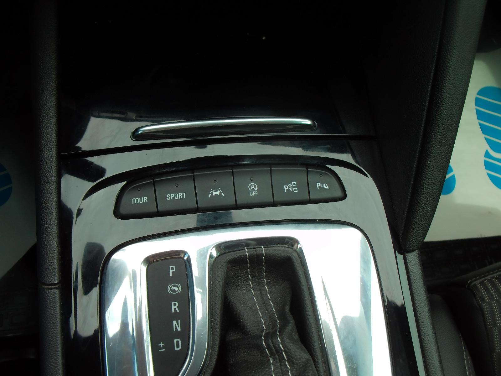 Opel Insignia B Sports Tourer*4x4*1.Hd*Head*Navi*Lede