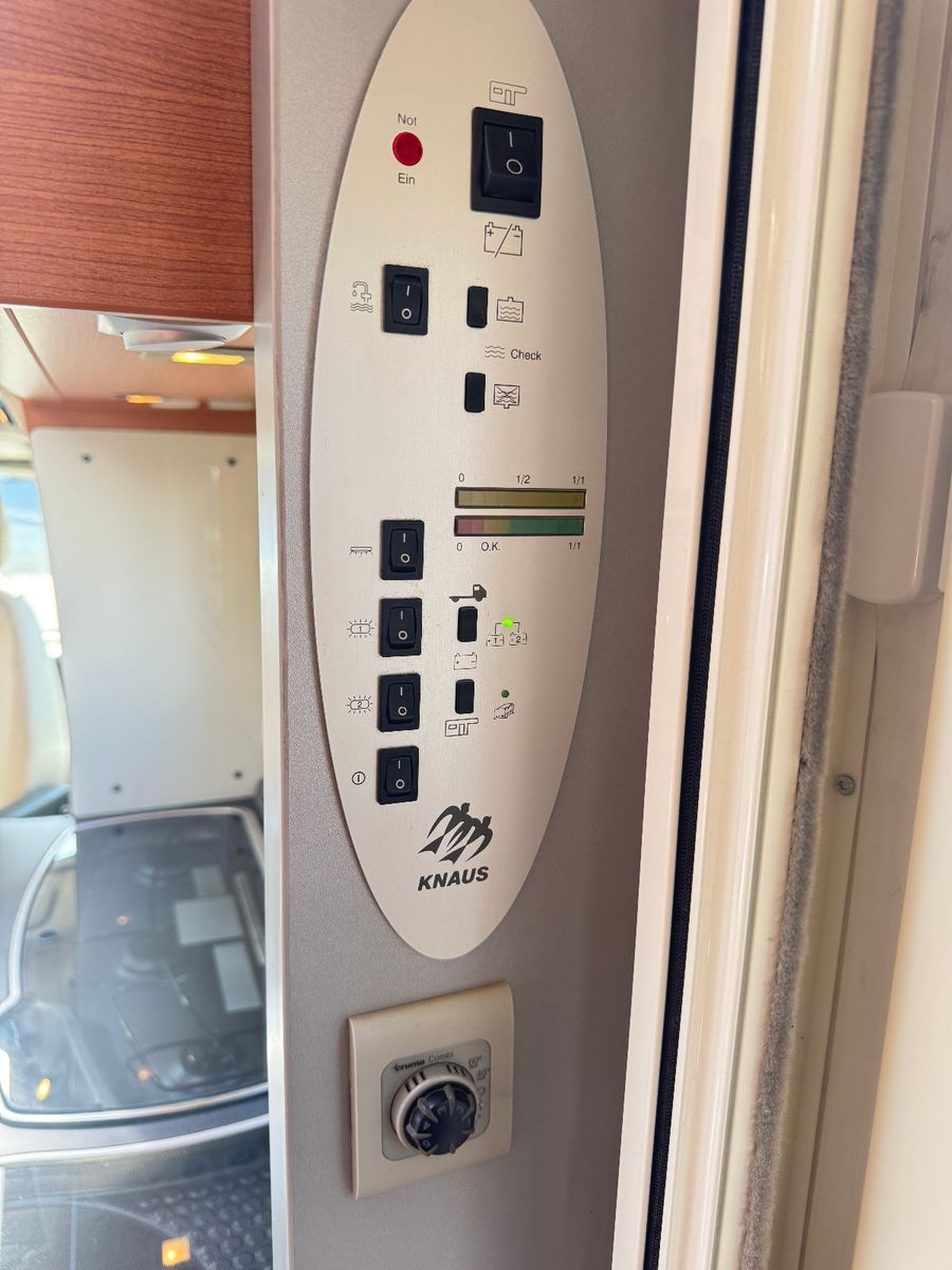 Fahrzeugabbildung Knaus 650 MEG 50 YEARS EDITION SOLAR AHK LUFTFEDERUNG