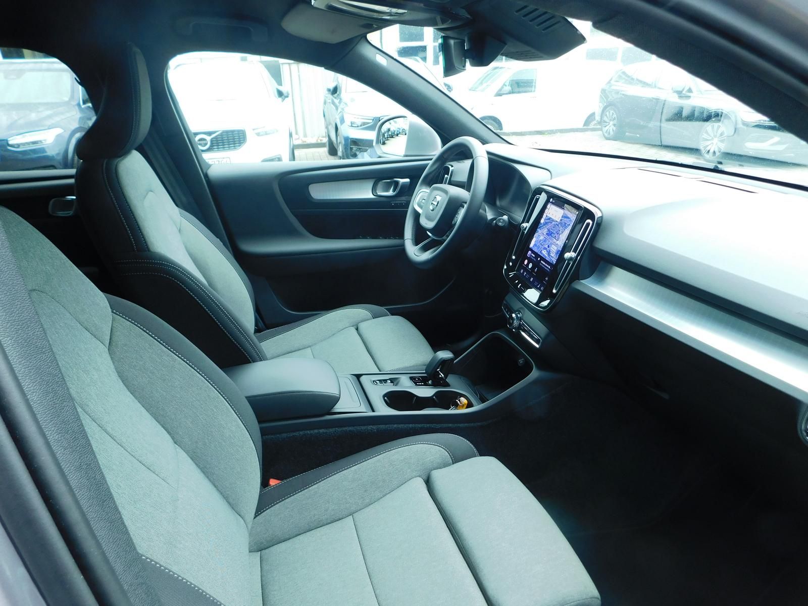 Fahrzeugabbildung Volvo XC40 B3 Core