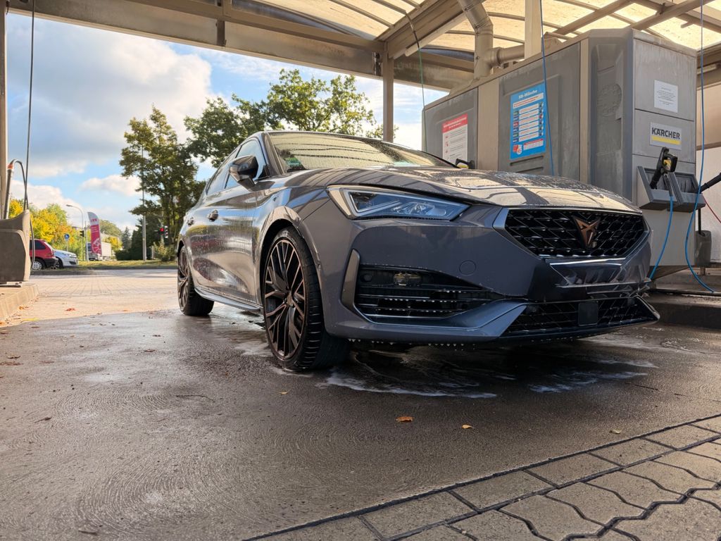 Image of Cupra Leon