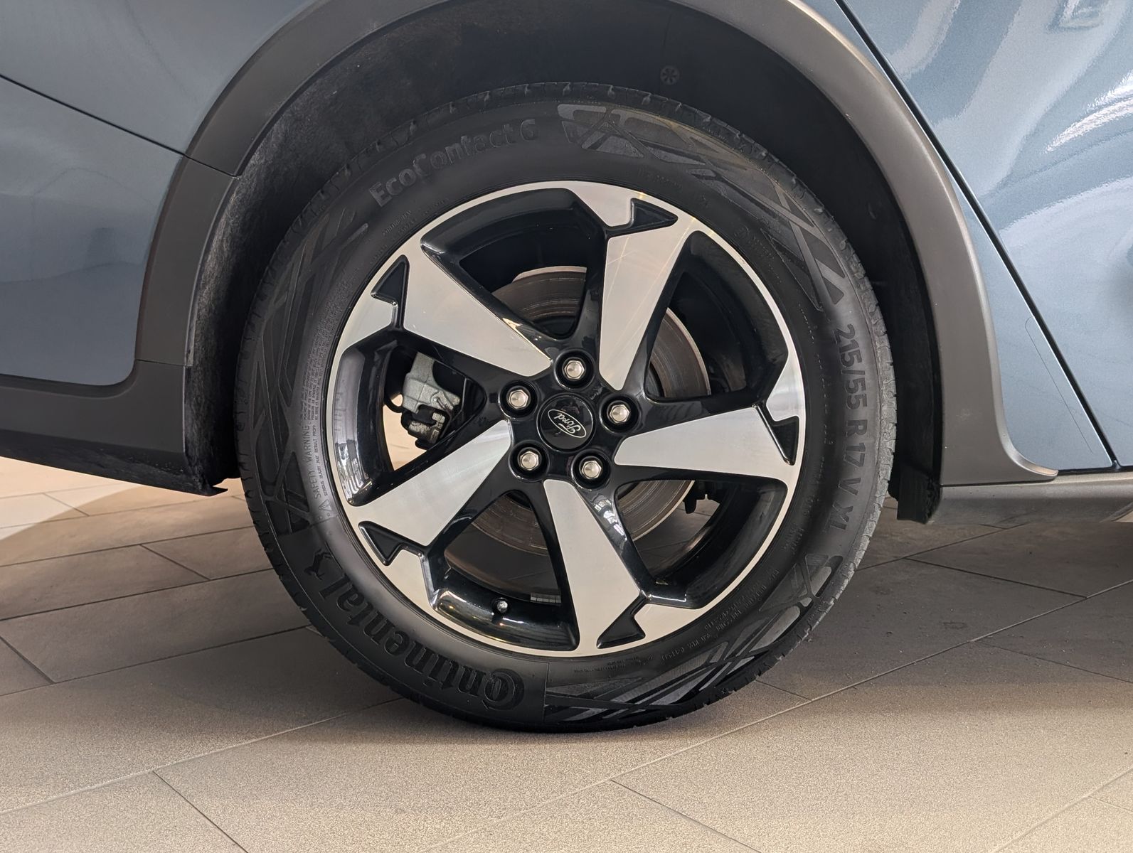Fahrzeugabbildung Ford Focus 1.0 EcoBoost MHEV Active LED ACC Cam 17"
