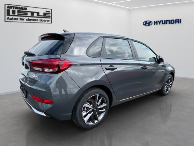 Fahrzeugabbildung Hyundai i30 Advantage Plus 1.0 T-GDI EU6e Navi Digitales