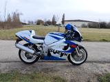 Suzuki GSXR 600 SRAD   - 1998 GSXR 600