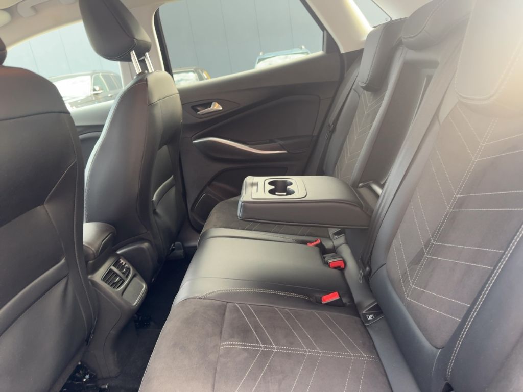 Fahrzeugabbildung Opel Grandland GS MATRIX NAVI 360 Grad-Kamera