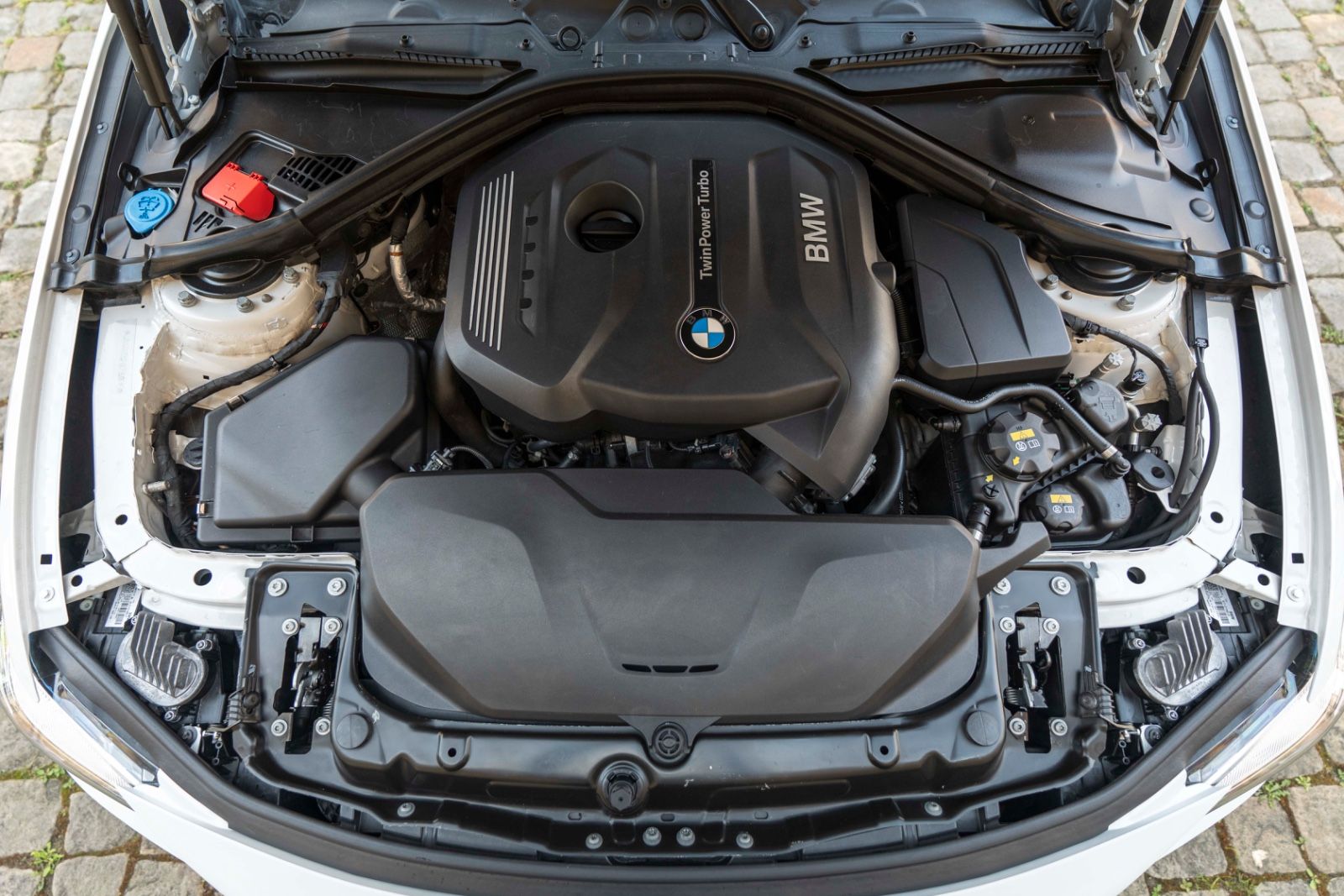 Fahrzeugabbildung BMW 430I Coupe M-Sport H&K LED CARPLAY ALC CARBON